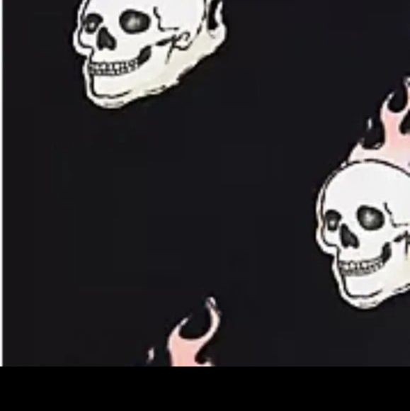 Torrid Active Flaming Skull leggings - Picture 5 of 8